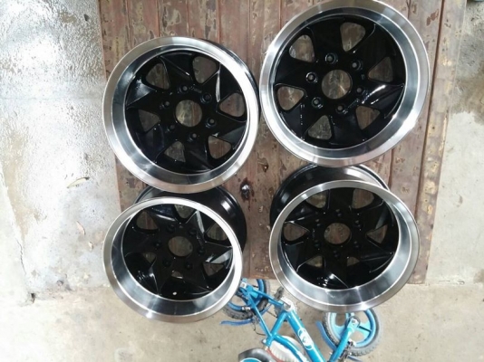 ขายล้อ ENKEI ขอบ 15" กว้าง 8.5 สีดำ