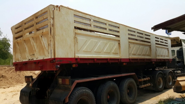 หางดั้มเชมิลูกสามคานปี52 ราคา 550,000บาท มีใครสนใจหาซื้อติดต่อสุขุมตรัง0872836792