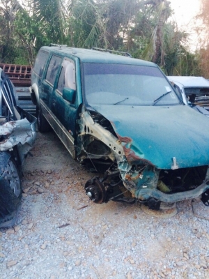 ซากเเอดเเวนเจอร์รื้อขายทุกอย่างทั้งคันมีหลายรุ่นเก๋งเเละกระบะเก่าเเละใหม่