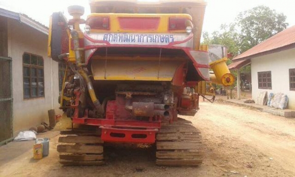 ขายรถเกี่ยวข้าวศักดิ์พัฒนา เครื่องอีซูซุ2106HH1 ช่วงล่างดี เครื่องแน่นโซ่ใหม่ สภาพพร้อมใช้งาน ขายรถเกี่ยวข้าวศักดิ์พัฒนา เครื่องอีซูซุ2106HH1 ช่วงล่างดี เครื่องแน่นโซ่ใหม่ สภาพพร้อมใช้งาน