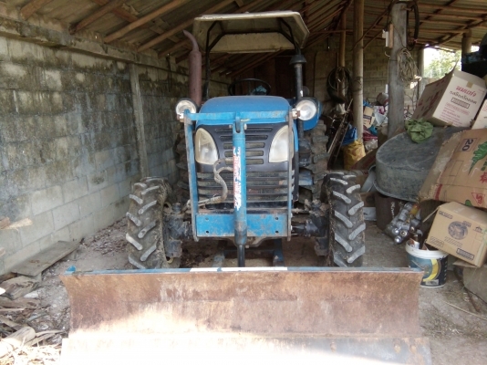 รถไถแช้มย์พร้อมใช้เล่มพร้อมอุปกรณ์ดันหน้าผานหลัง  130000