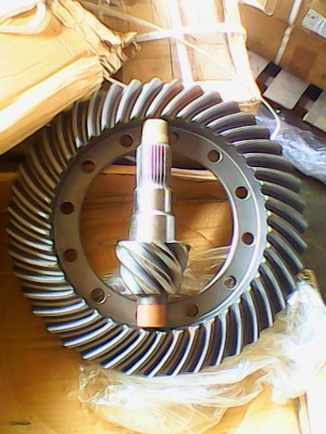 ขายจานบายศรีเดือยหมู9500โทร0906208746