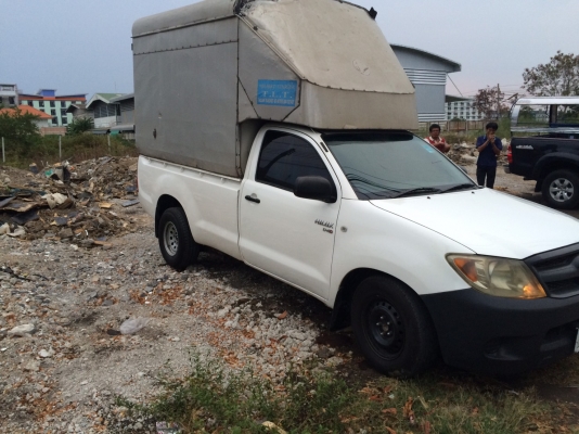 TOYOTA VIGO เครื่อง 2.5 ปี 2005 เครื่องดี เเชสซีสวย เเอร์เยน ภายในไม่โทรม รถบ้านหน้าหลังเดิม เล่มพร้อม 0876835269 ต่อหนักผ่านคับ