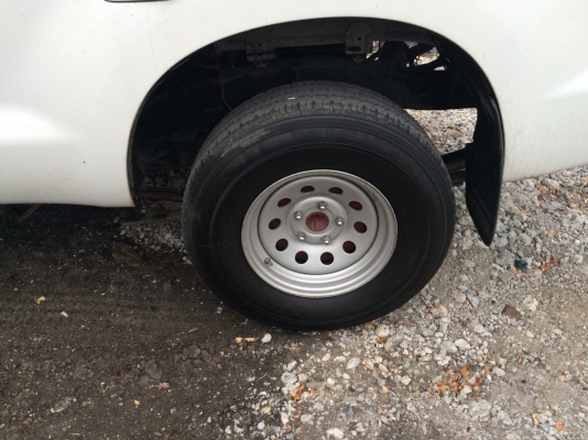 TOYOTA VIGO เครื่อง 2.5 ปี 2005 เครื่องดี เเชสซีสวย เเอร์เยน ภายในไม่โทรม รถบ้านหน้าหลังเดิม เล่มพร้อม 0876835269 ต่อหนักผ่านคับ