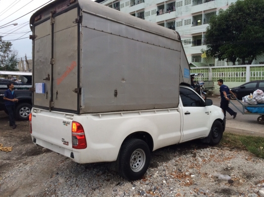 TOYOTA VIGO เครื่อง 2.5 ปี 2005 เครื่องดี เเชสซีสวย เเอร์เยน ภายในไม่โทรม รถบ้านหน้าหลังเดิม เล่มพร้อม 0876835269 ต่อหนักผ่านคับ