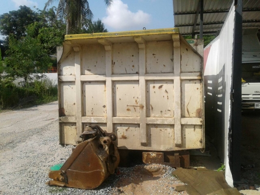 ขายกระบะ10ล้อดั้มครับ