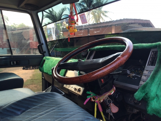 ขายRocky ยาว 6.50 ม 175 แรง เบรกทิฟฟี่ พวงมาลัยพาวเวอร์ แคสซีสวยตลอดเส้น ขายRocky ยาว 6.50 ม 175 แรง เบรกทิฟฟี่ พวงมาลัยพาวเวอร์ แคสซีสวยตลอดเส้น