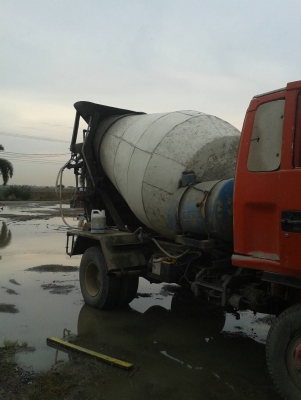 ขายรถหกล้อโม่ปูน ISUZU เครื่อง 195 แรง โม่ 3 คิว รถใช้งานอยู่ ไม่มีทะเบียน