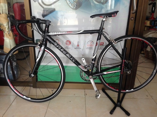 เสือหมอบ Trek SL 1000 สวยงาม เสือหมอบ Trek SL 1000 สวยงาม