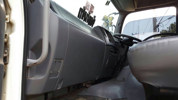 ขายรถบรรทุก ISUZU เครื่อง 360 แรง ปี 55 กระบะดัมพ์สามมิตร พร้อมใช้งาน มีระบบลากพ่วง ราคาขาย 2,400,000 บาท เข้าไฟแนนซ์ 2,100,000 บาท