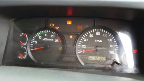 ขายรถบรรทุก ISUZU เครื่อง 360 แรง ปี 55 กระบะดัมพ์สามมิตร พร้อมใช้งาน มีระบบลากพ่วง ราคาขาย 2,400,000 บาท เข้าไฟแนนซ์ 2,100,000 บาท