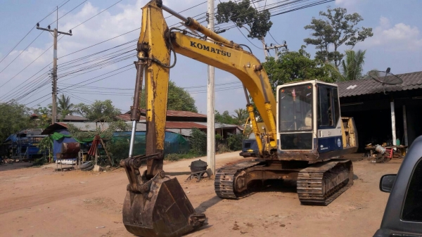 ขายรถแบ็คโฮ Komatsu pc 100-5 เครื่องเดิม ปั๊มเดิม ไฟฟ้าครบ ช่วงล่างดี เอกสารซื้อขาย ราคา 525,000 บาท