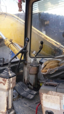 ขายรถแบ็คโฮ Komatsu pc 100-5 เครื่องเดิม ปั๊มเดิม ไฟฟ้าครบ ช่วงล่างดี เอกสารซื้อขาย ราคา 525,000 บาท