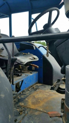 ขายรถไถ NEWHOLLAND TS90 2 เพลา เดิมๆ ตามรุ่น เอกสารเล่มทะเบียน ขายรถไถ NEWHOLLAND TS90 2 เพลา เดิมๆ ตามรุ่น เอกสารเล่มทะเบียน