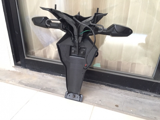 ขายท้ายเดิม KAWASAKI NINJA 650 ปี 2009 - 2010 สวยเดิม ไม่มีรอยล้ม รอยถลอก ราคา 900 บาท