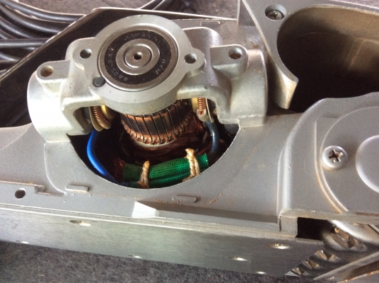 ---กบไฟฟ้า Makita ขนาด 5 นิ้ว--- ---กบไฟฟ้า Makita ขนาด 5 นิ้ว---