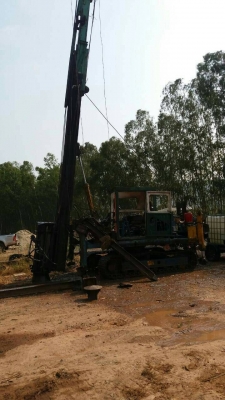 ขายรถตอกปั้นจั่น ลูกตุ้ม3.5ตัน พร้อมใช้ ติดต่อ คุณ อ๊อฟ พิตร 086-737-9991