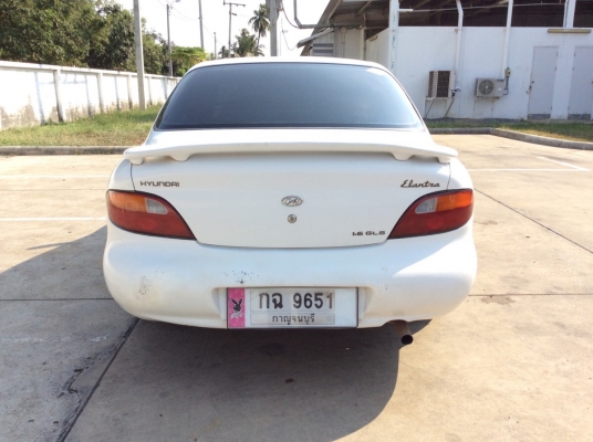 ขายรถ Hyundai New Elantra ไฟปิศาจ ปี96 เครื่องหัวฉีด 1.6 gls เกียร์ธรรมดา ติดแก๊สหัวฉีด เพาเวอร์ กระจกไฟฟ้าทั้งคัน ภายในเบาะเดิมๆสวยสะอาด แอร์หนาว ตัวถังเดิมๆไม่มีชนสีเงามีริ้วรอยนิดหน่อย ยางดี เครื่องแน่น รถขับดีพร้อมใช้เลยครับ ภาษีไม่ขาด ขายถูกครับ
