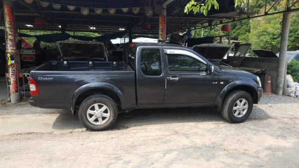 ขายอีซูซุแค๊ป ปี 02 ออโต้ โฟลวิล 4x4 abs airbag 2 ใบ