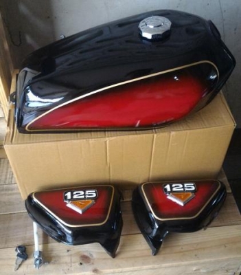 ถังน้ำมัน Honda Cg เบิกใหม่ลายSR ทั้งชุดพร้อมใช้