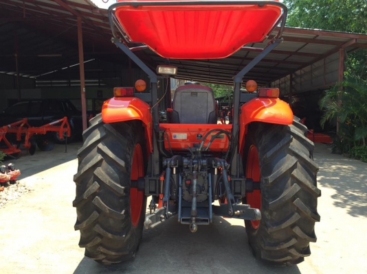ขายรถไถ Kubota M7040 (4WD) พร้อมดันหน้า ผานบุกเบิกช้าง รถพร้อมใช้งานครับ