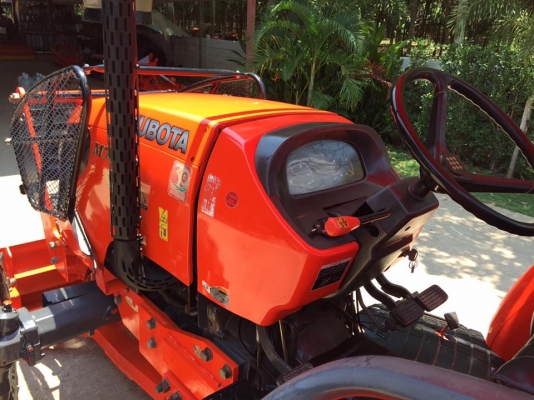 ขายรถไถ Kubota M7040 (4WD) พร้อมดันหน้า ผานบุกเบิกช้าง รถพร้อมใช้งานครับ