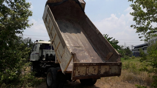 รถบรรทุก 6 ล้อดั๊มพ์ HINO รุ่นFF17 ปี40 เครื่อง 165 แรง ราคา 360,000 บ.รถอยู่บางบัวทอง