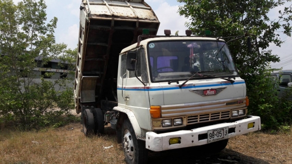 รถบรรทุก 6 ล้อดั๊มพ์ HINO รุ่นFF17 ปี40 เครื่อง 165 แรง ราคา 360,000 บ.รถอยู่บางบัวทอง