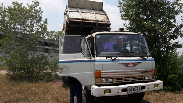 รถบรรทุก 6 ล้อดั๊มพ์ HINO รุ่นFF17 ปี40 เครื่อง 165 แรง ราคา 360,000 บ.รถอยู่บางบัวทอง