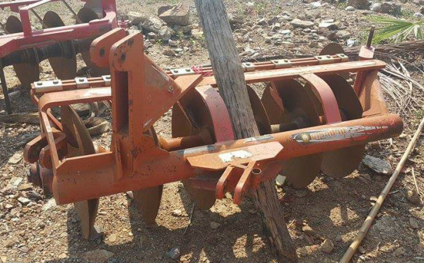 ผานตราช้าง DH246F ครับ