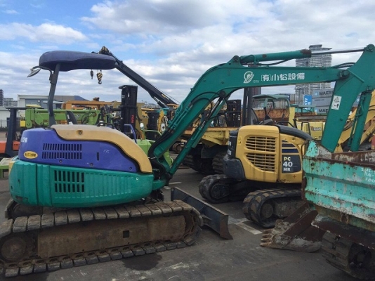 ขายรถแบคโฮ KOMATSU PC45MR-1 คอลโทรลสั้น สภาพสวยพร้อมใช้งาน ถึงไทยเร็วๆนี้ครับ ขายรถแบคโฮ KOMATSU PC45MR-1 คอลโทรลสั้น สภาพสวยพร้อมใช้งาน ถึงไทยเร็วๆนี้ครับ