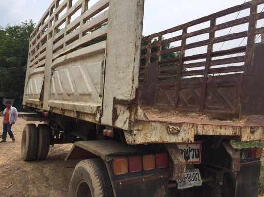 หางลูกพ่วง 2 คาน ปี 2540 ใช้งานปกติ แต่ไม่ค่อยสวย ต้องเก็บงาน เล่มพร้อม