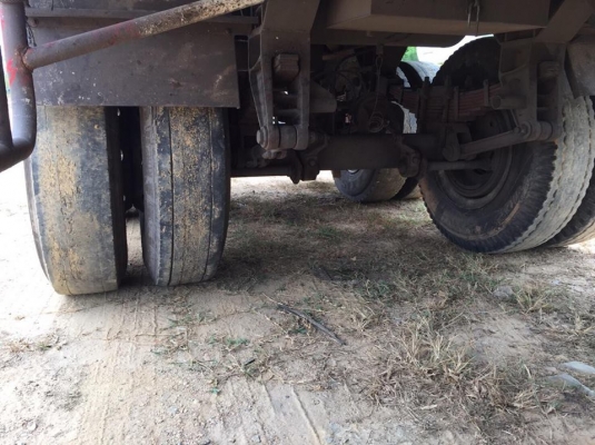 ขายดาวน์หรือขายสด 22 ล้อ แม่-ลูกไม่ดั้ม 360 แรง แม่2เพลา ปี 2552 ลูก 3 คาน ปี 2555 ดูหน้าเล่ม