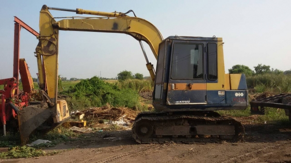 ขายด่วนแม็คโครโคมัสสุ PC60รุ่น5บูมอาร์มพิเศษใบแทร็กใหญ่ช่วงล่างแน่นรถเดิมๆใช้งานตามปกติ