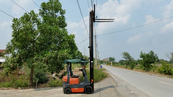 ขายด่วนรถยก TOYOTA 5FGยก1.5ตันยกสูงได้5เมตรเคื่องตัวใหม่4Yยางตัน4เส้นงาสไลย์ได้รถนอกเพิ่งเข้ามายังไม่เคยใช้งานในเมืองไทยเลย=รุ่นใหม่ขายถูกๆๆ