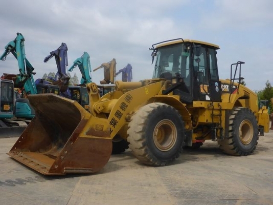 ขายรถตักล้อยาง CAT 962H ปี 2010 รถนอกนำเข้าจากญี่ปุ่น สภาพสวยพร้อมใช้ มีVDOการทำงานครับ