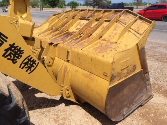 ขายรถตักล้อยาง CAT 962H ปี 2010 รถนอกนำเข้าจากญี่ปุ่น สภาพสวยพร้อมใช้ มีVDOการทำงานครับ