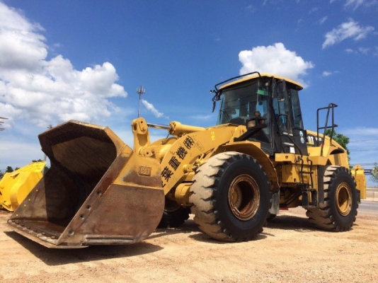 ขายรถตักล้อยาง CAT 962H ปี 2010 รถนอกนำเข้าจากญี่ปุ่น สภาพสวยพร้อมใช้ มีVDOการทำงานครับ