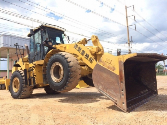 ขายรถตักล้อยาง CAT 962H ปี 2010 รถนอกนำเข้าจากญี่ปุ่น สภาพสวยพร้อมใช้ มีVDOการทำงานครับ