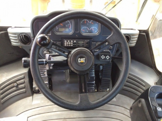 ขายรถตักล้อยาง CAT 962H ปี 2010 รถนอกนำเข้าจากญี่ปุ่น สภาพสวยพร้อมใช้ มีVDOการทำงานครับ