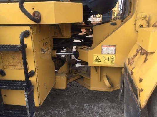 ขายรถตักล้อยาง CAT 962H ปี 2010 รถนอกนำเข้าจากญี่ปุ่น สภาพสวยพร้อมใช้ มีVDOการทำงานครับ