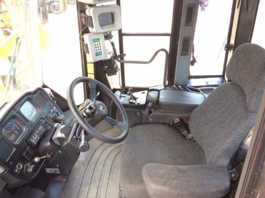 ขายรถตักล้อยาง CAT 962H ปี 2010 รถนอกนำเข้าจากญี่ปุ่น สภาพสวยพร้อมใช้ มีVDOการทำงานครับ