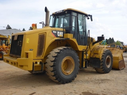 ขายรถตักล้อยาง CAT 962H ปี 2010 รถนอกนำเข้าจากญี่ปุ่น สภาพสวยพร้อมใช้ มีVDOการทำงานครับ