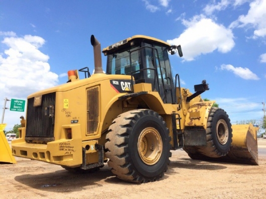 ขายรถตักล้อยาง CAT 962H ปี 2010 รถนอกนำเข้าจากญี่ปุ่น สภาพสวยพร้อมใช้ มีVDOการทำงานครับ