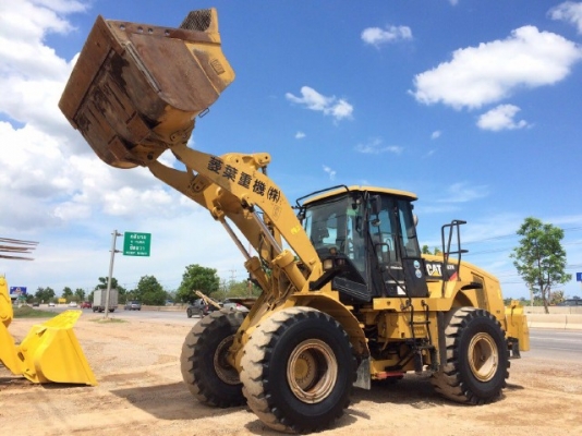 ขายรถตักล้อยาง CAT 962H ปี 2010 รถนอกนำเข้าจากญี่ปุ่น สภาพสวยพร้อมใช้ มีVDOการทำงานครับ