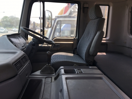 HINO PROFIA 320 hp พื้นเรียบท้ายลาด