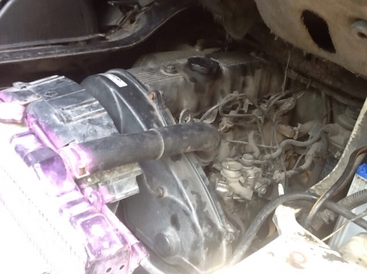 รถตู้บรรทุกยี่ห้อ Missubishi L200 เครื่องดีเซล แอร์เย็น พวงมะลัยพาวเวอร์