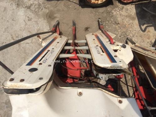 รถเกี่ยวข้าวเดินตาม  YANMAR   YB65 รหัสสินค้า : 80903803 ติดต่อ Tel.086-8150487 www.nihonmono.com