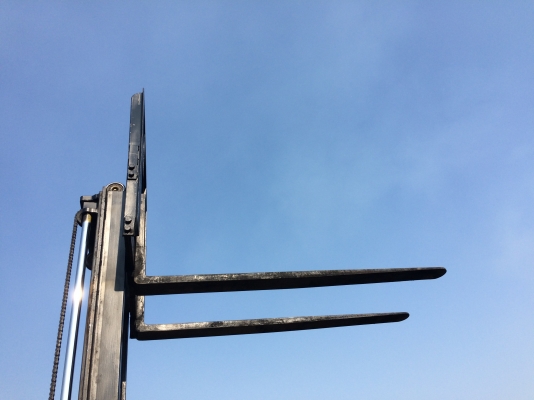 รถยกMitsubishi 1.5ตัน ยางตันทุกล้อ งายาวพิเศษ ทำสีใหม่สวยงาม เก่าญี่ปุ่น