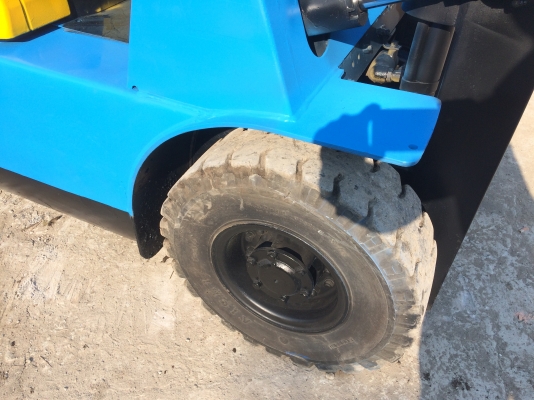 รถยกMitsubishi 1.5ตัน ยางตันทุกล้อ งายาวพิเศษ ทำสีใหม่สวยงาม เก่าญี่ปุ่น